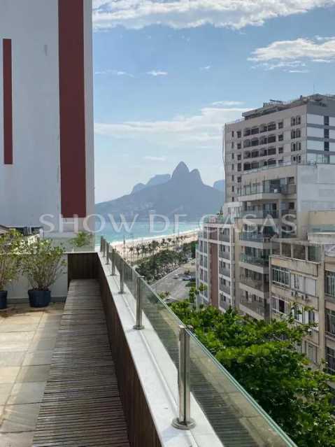 Apartamento à venda com 4 quartos, 257m² - Foto 1