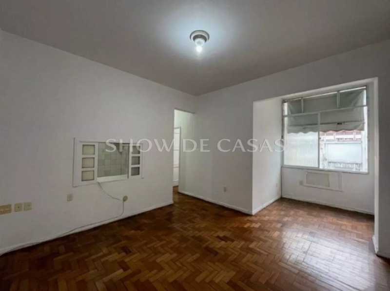 Apartamento à venda com 3 quartos, 105m² - Foto 1