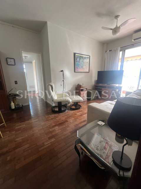 Apartamento à venda com 3 quartos, 100m² - Foto 1