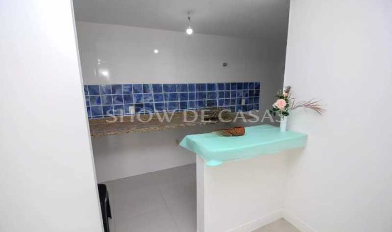 Apartamento à venda com 2 quartos, 68m² - Foto 4