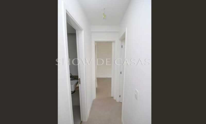 Apartamento à venda com 2 quartos, 68m² - Foto 7