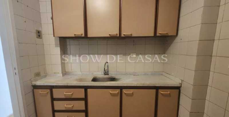 Apartamento à venda com 2 quartos, 57m² - Foto 11