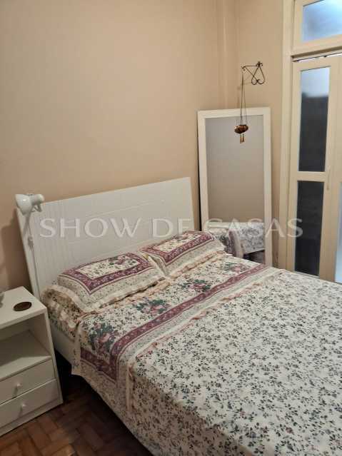 Apartamento à venda com 2 quartos, 70m² - Foto 9