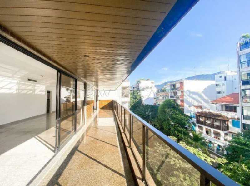 Apartamento à venda com 3 quartos, 248m² - Foto 1