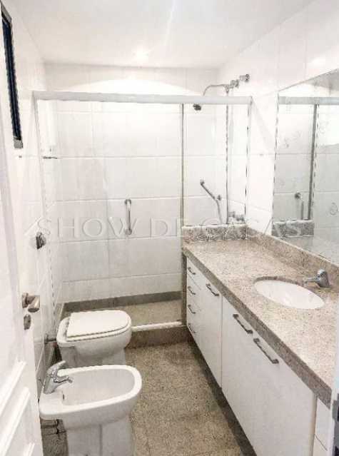 Apartamento à venda com 3 quartos, 248m² - Foto 8