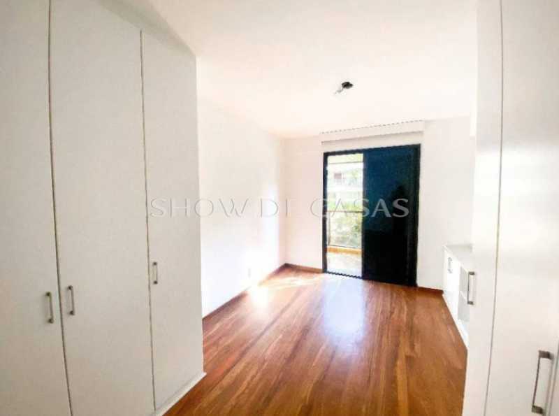 Apartamento à venda com 3 quartos, 248m² - Foto 11