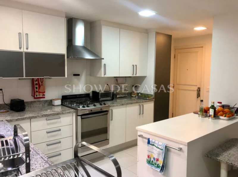 Apartamento à venda com 3 quartos, 294m² - Foto 17