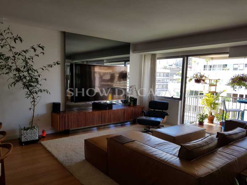 Apartamento à venda com 3 quartos, 172m² - Foto 27