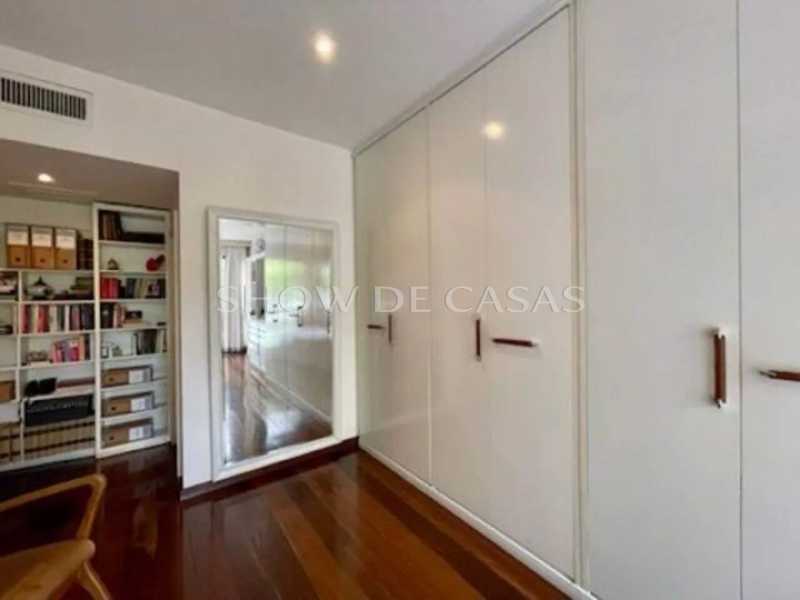 Apartamento à venda com 4 quartos, 270m² - Foto 11