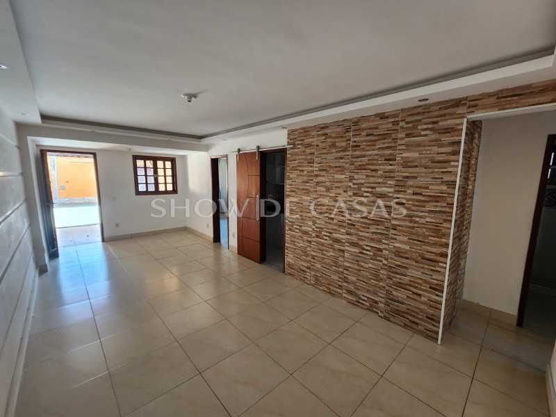 Casa à venda com 3 quartos, 130m² - Foto 2