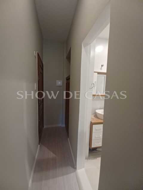 Apartamento à venda com 1 quarto, 42m² - Foto 11