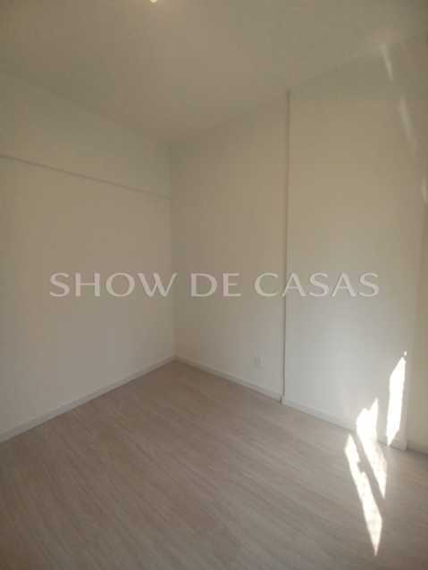 Apartamento à venda com 1 quarto, 42m² - Foto 9