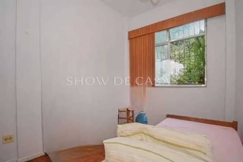 Apartamento à venda com 2 quartos, 70m² - Foto 7