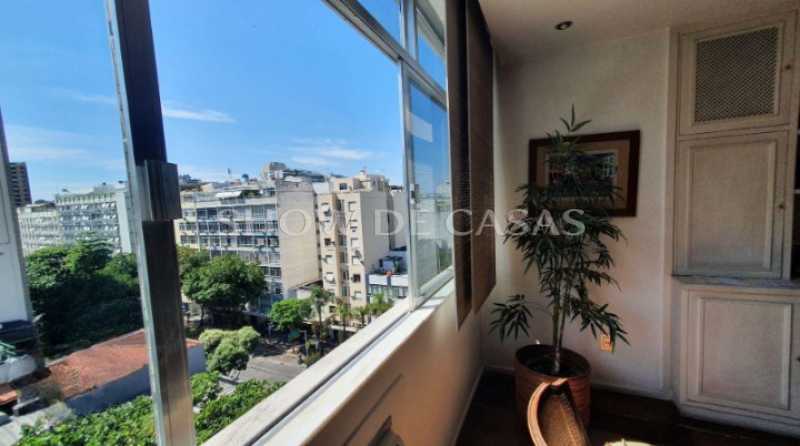 Apartamento à venda com 3 quartos, 102m² - Foto 2