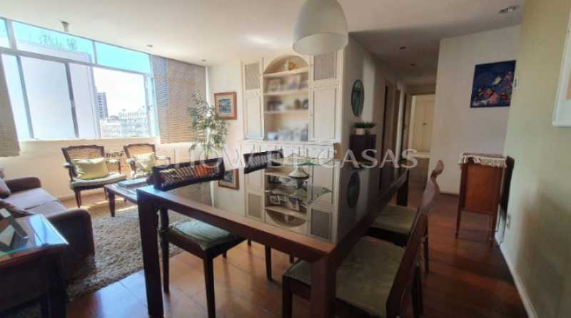 Apartamento à venda com 3 quartos, 102m² - Foto 1