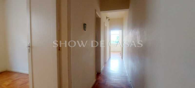 Apartamento à venda com 2 quartos, 60m² - Foto 11