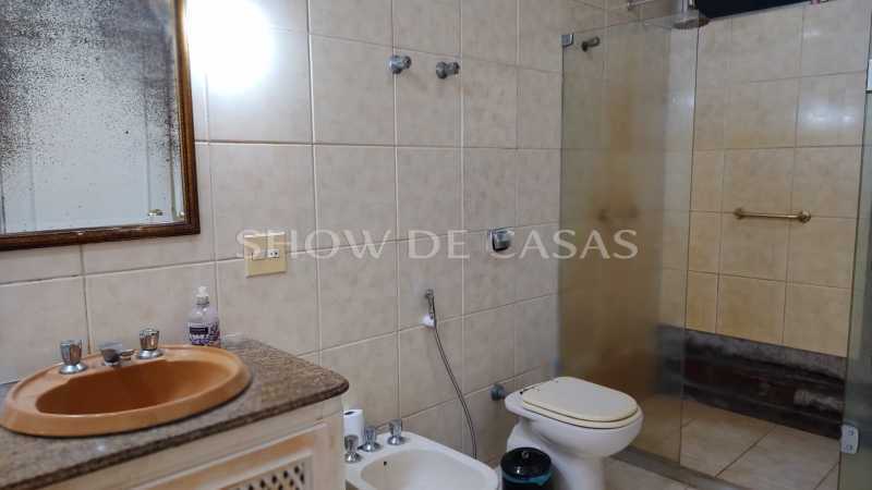 Apartamento à venda com 4 quartos, 328m² - Foto 17