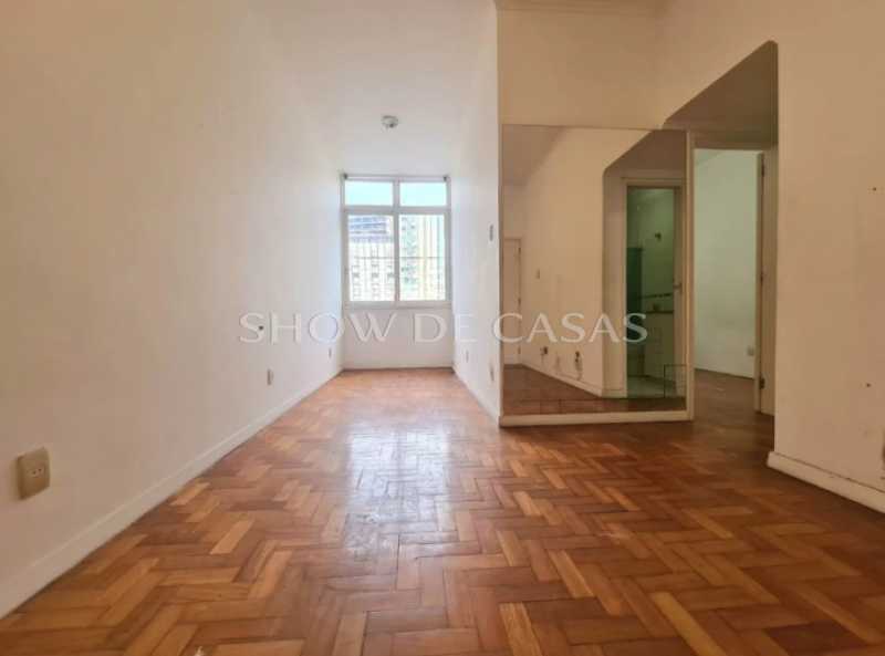 Apartamento à venda com 1 quarto, 50m² - Foto 1