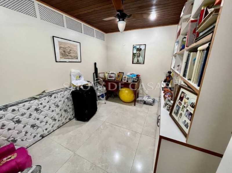 Apartamento à venda com 3 quartos, 236m² - Foto 15