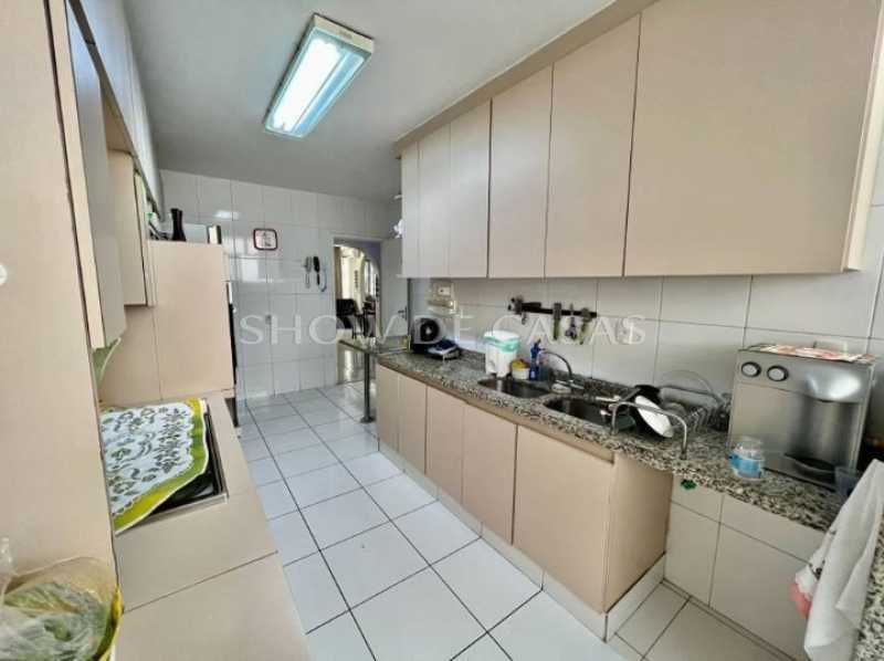 Apartamento à venda com 3 quartos, 236m² - Foto 27