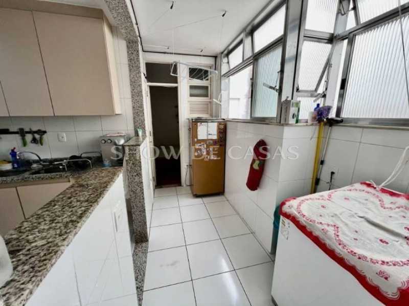 Apartamento à venda com 3 quartos, 236m² - Foto 29