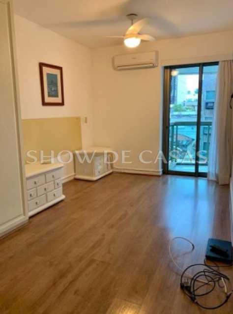 Apartamento à venda com 3 quartos, 170m² - Foto 11