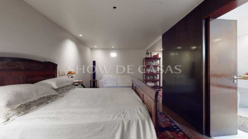 Apartamento à venda com 3 quartos, 246m² - Foto 16