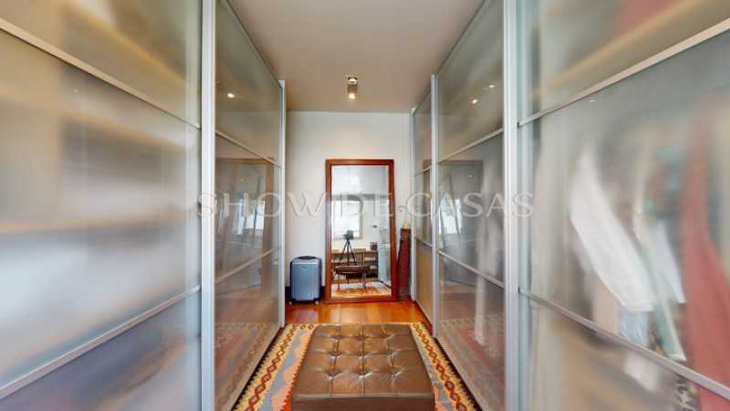 Apartamento à venda com 3 quartos, 246m² - Foto 19