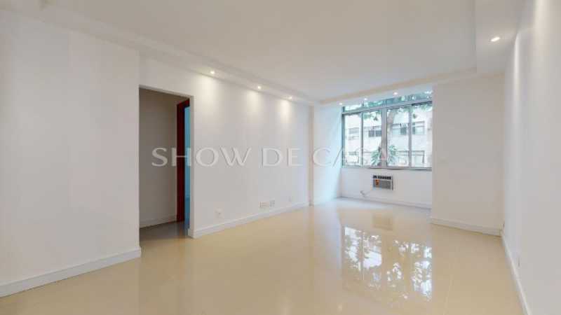 Apartamento à venda com 3 quartos, 110m² - Foto 1