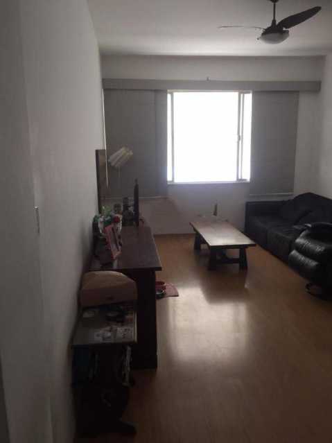 Apartamento à venda com 3 quartos, 95m² - Foto 2