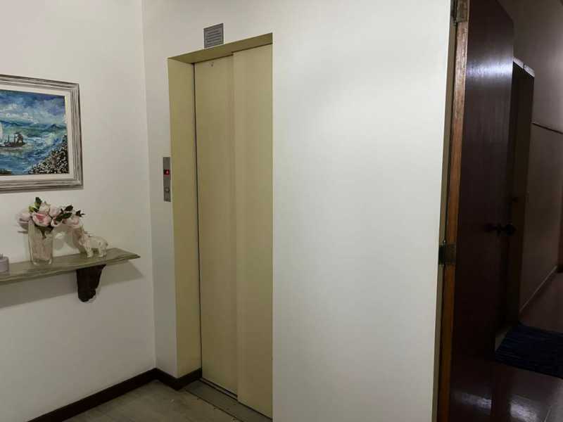 Apartamento à venda com 4 quartos, 140m² - Foto 28