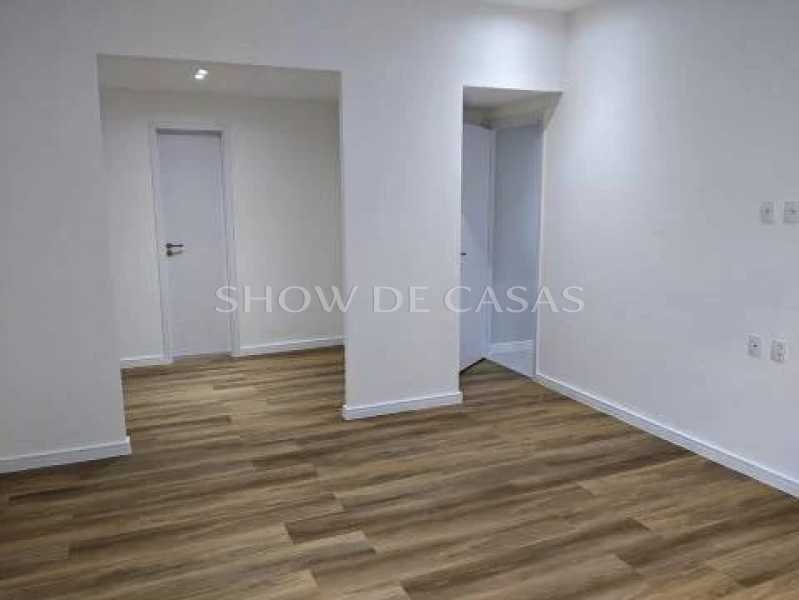 Apartamento à venda com 3 quartos, 156m² - Foto 13