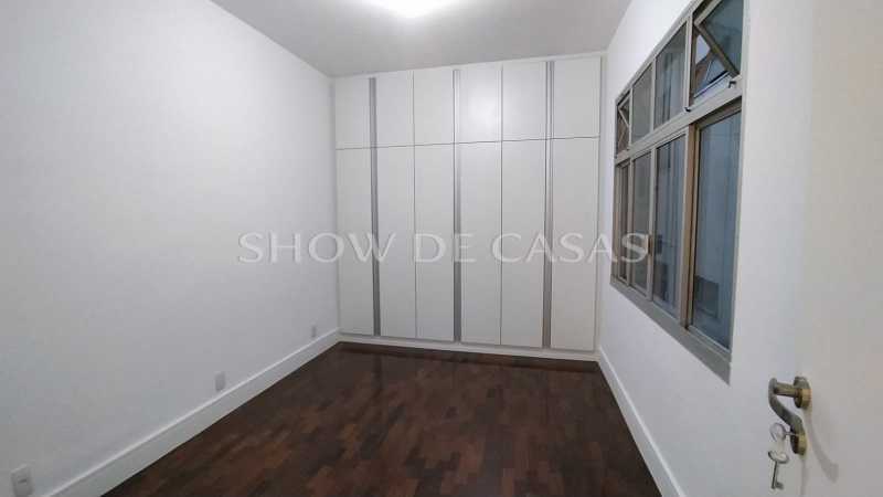 Apartamento à venda com 3 quartos, 150m² - Foto 17