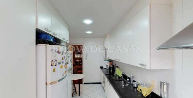 Apartamento à venda com 3 quartos, 180m² - Foto 19