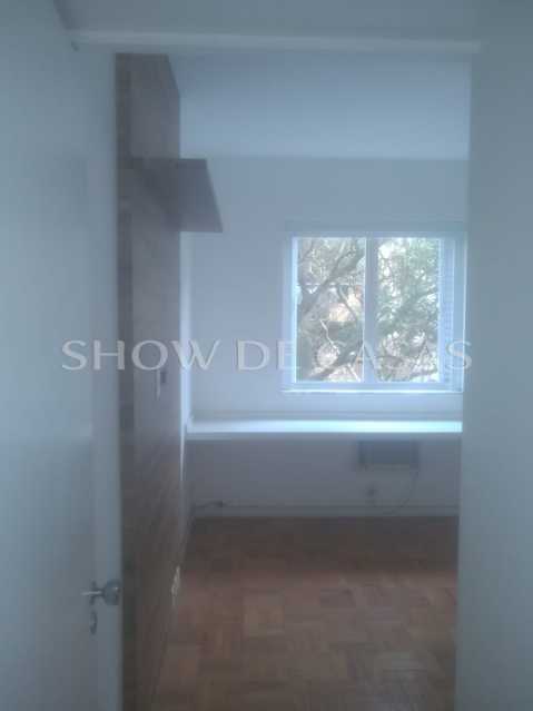 Apartamento à venda com 4 quartos, 220m² - Foto 7