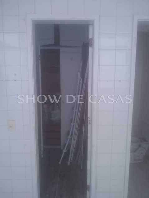 Apartamento à venda com 4 quartos, 220m² - Foto 17