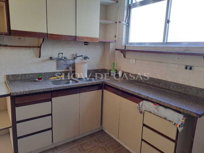 Apartamento à venda com 4 quartos, 200m² - Foto 11