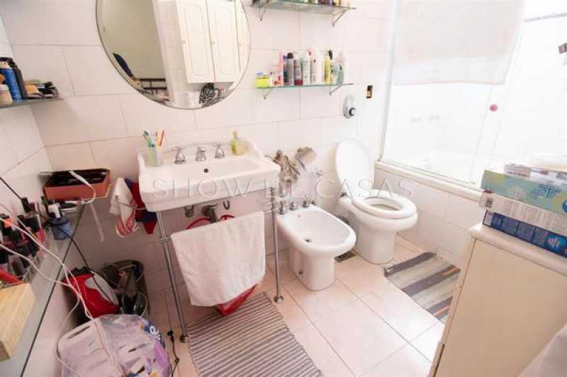 Apartamento à venda com 4 quartos, 182m² - Foto 11