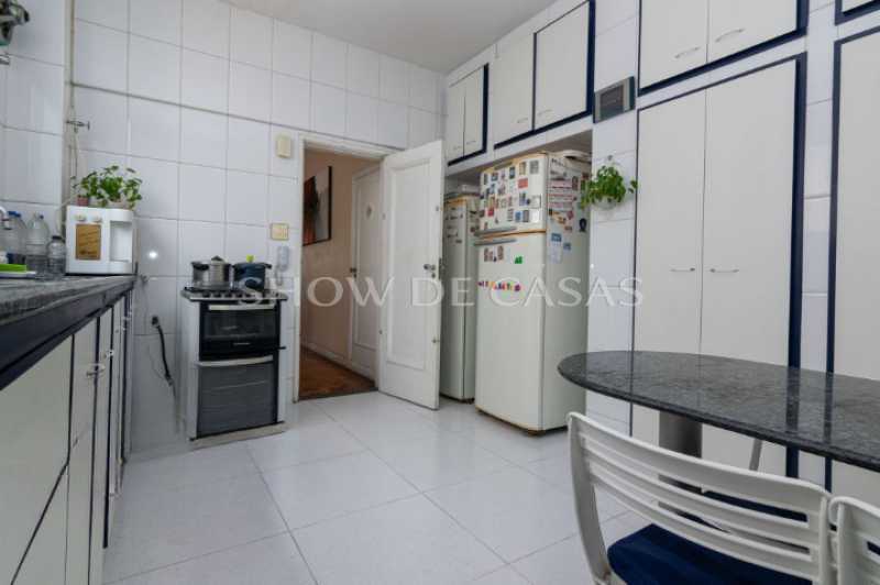 Apartamento à venda com 3 quartos, 150m² - Foto 11