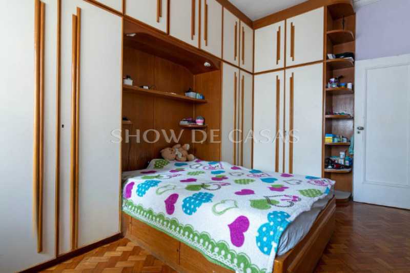 Apartamento à venda com 3 quartos, 150m² - Foto 13