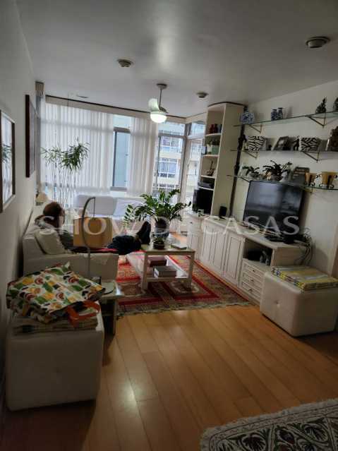 Apartamento à venda com 3 quartos, 110m² - Foto 3