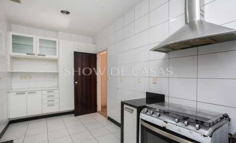 Apartamento à venda com 3 quartos, 220m² - Foto 13