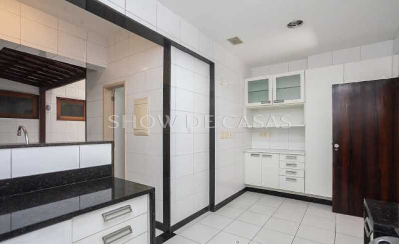 Apartamento à venda com 3 quartos, 220m² - Foto 14