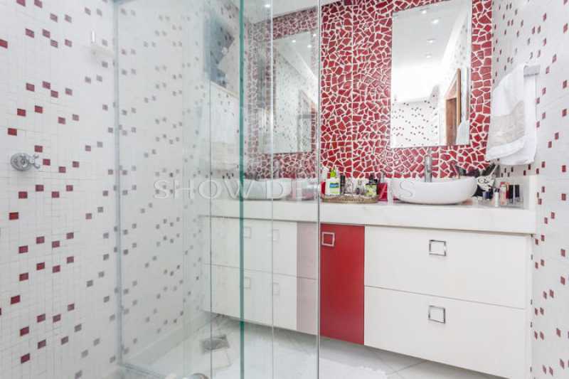 Apartamento à venda com 3 quartos, 300m² - Foto 13