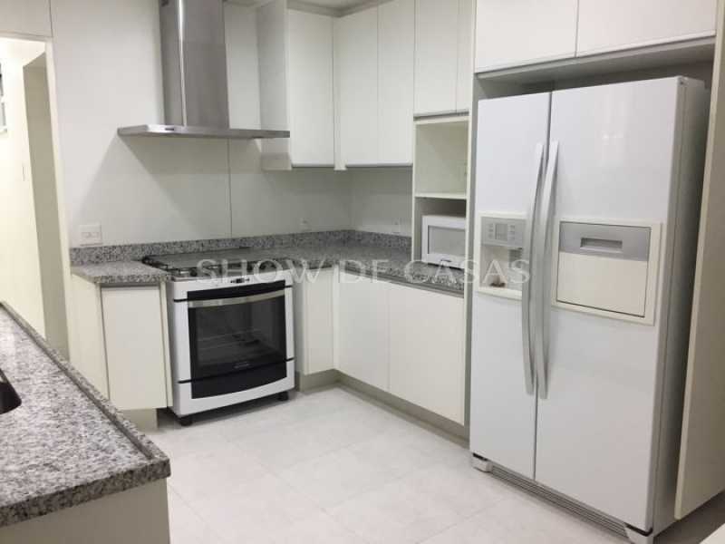 Apartamento à venda com 4 quartos, 200m² - Foto 6