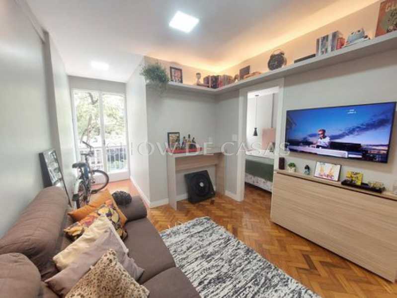 Apartamento à venda com 1 quarto, 43m² - Foto 3