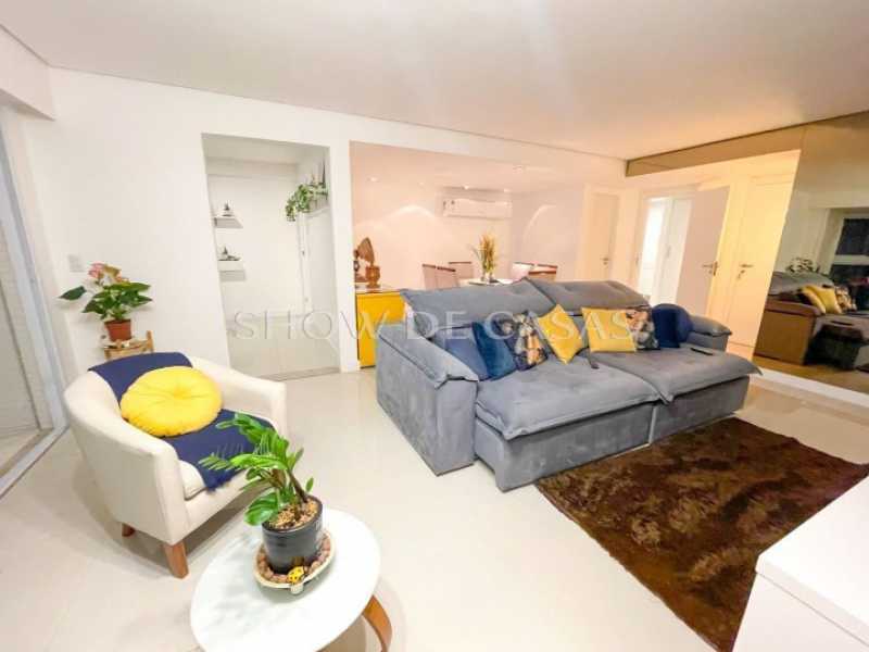 Apartamento à venda com 4 quartos, 255m² - Foto 2