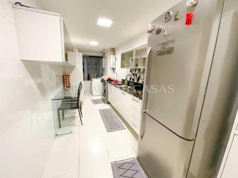 Apartamento à venda com 4 quartos, 255m² - Foto 7