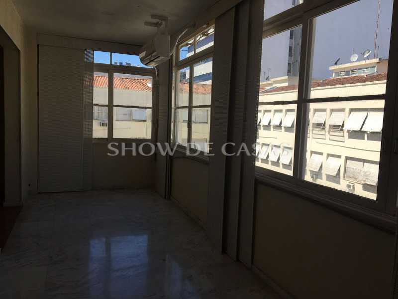 Apartamento à venda com 3 quartos, 212m² - Foto 5