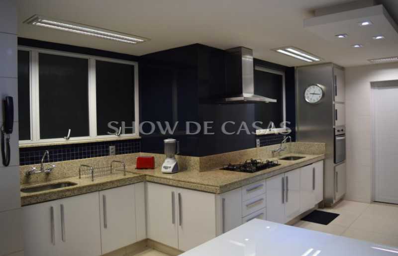 Apartamento à venda com 6 quartos, 350m² - Foto 13